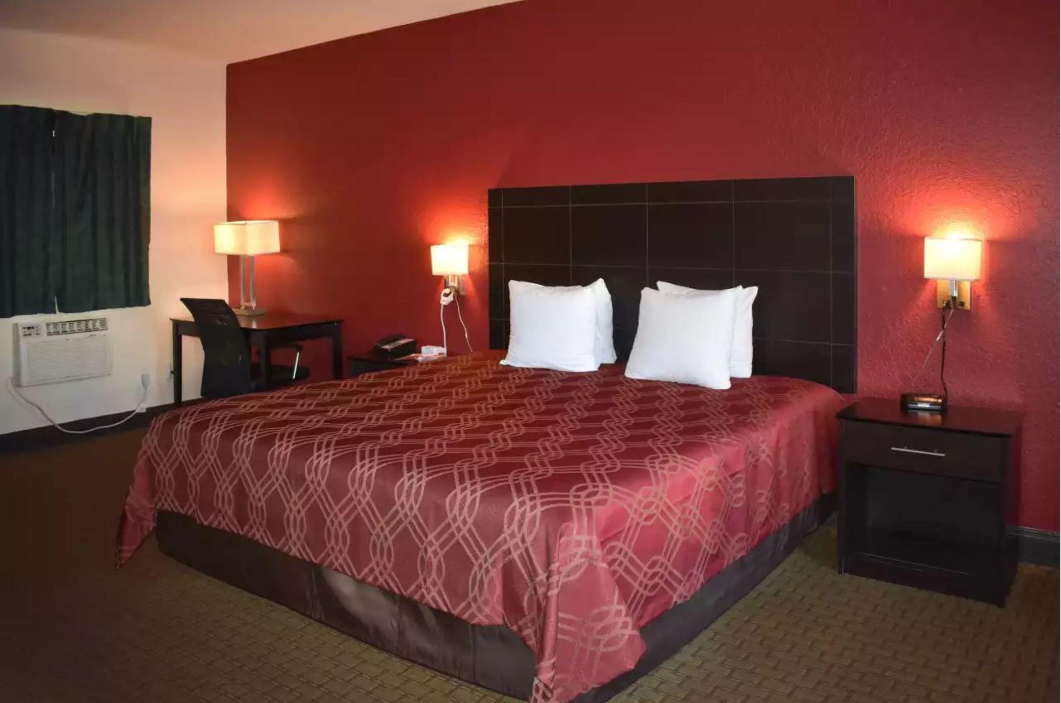 Ramada Limited Clearwater Hotel And Suites Exterior foto