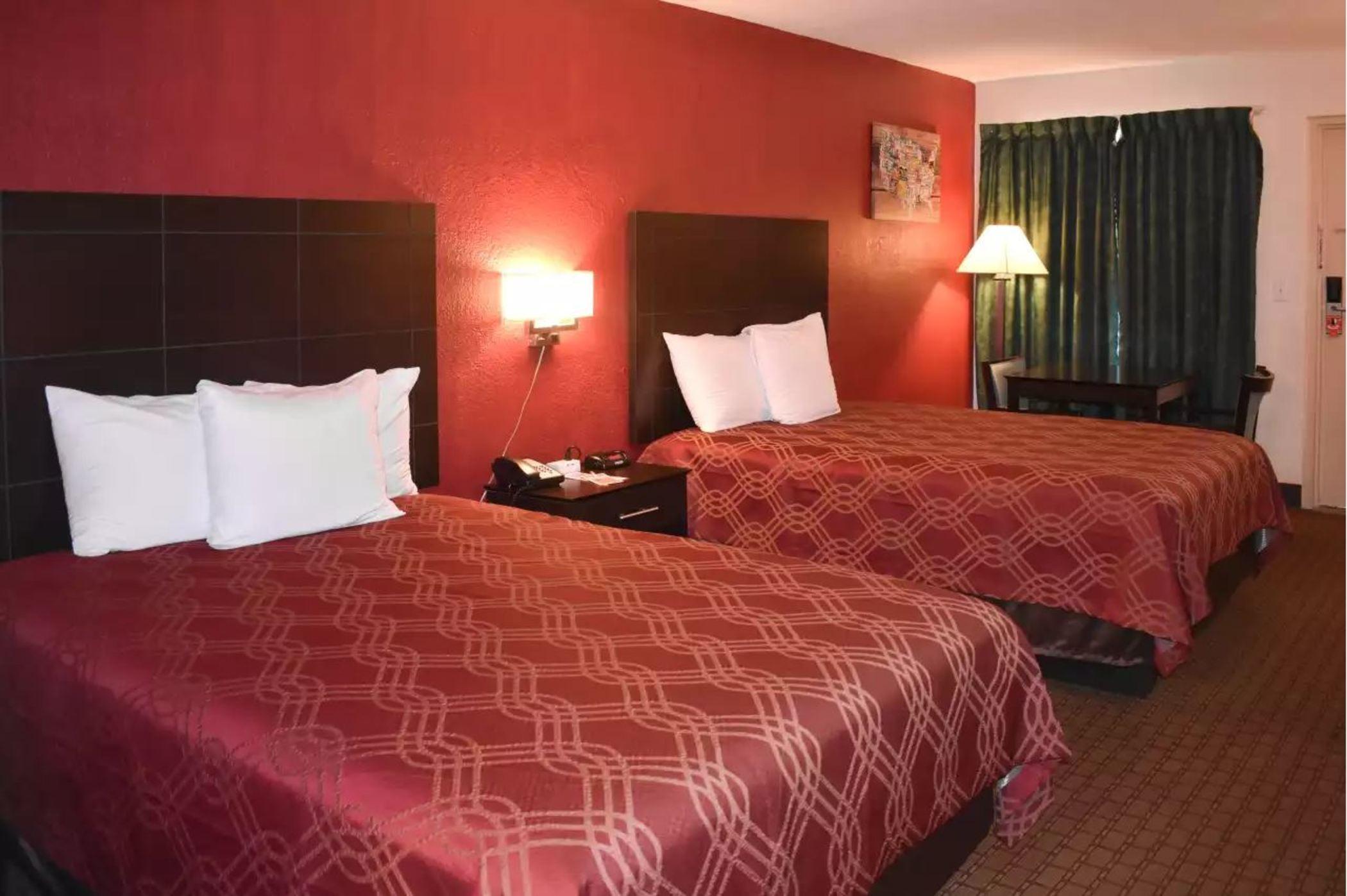 Ramada Limited Clearwater Hotel And Suites Exterior foto